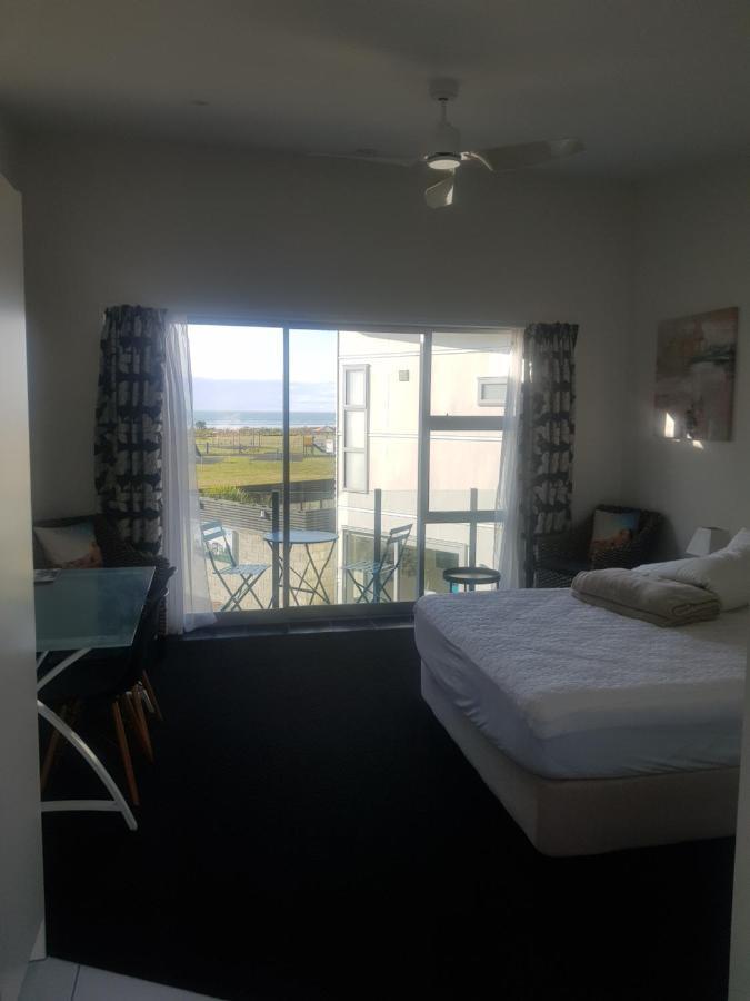 Carters By The Sea Beachside Studio Apartments Carters Beach エクステリア 写真